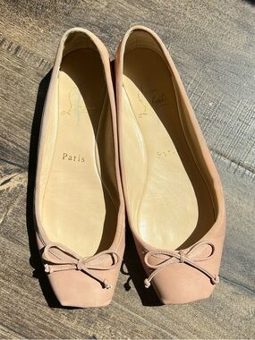 Christian Louboutin Ballet Flat - size 36 in nude pink